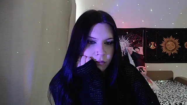 iintimate flesh online show from June 7, 4:00 pm