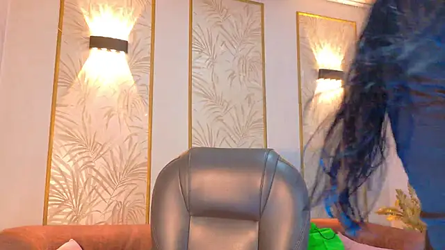 Dalila 5 online show from June 4, 7:20 pm