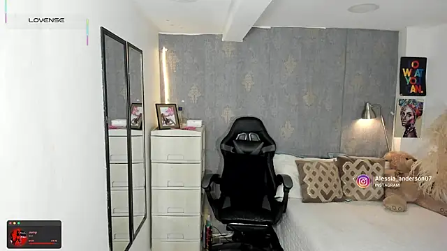 alessia anderson online show from September 19, 12:45 am