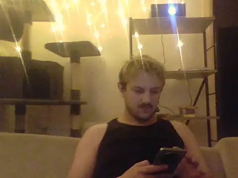 iammos teen online show from April 27, 8:07 pm