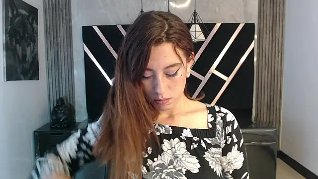 Snapshot of DamiaOshun_ch chatting on May 7, 7:41 pm DamiaOshun ch online show from May 7, 7:41 pm