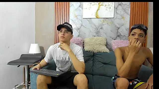 LOVE GUYS1 online show from June 19, 1:15 pm