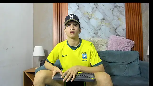 LOVE GUYS1 online show from July 1, 1:24 pm