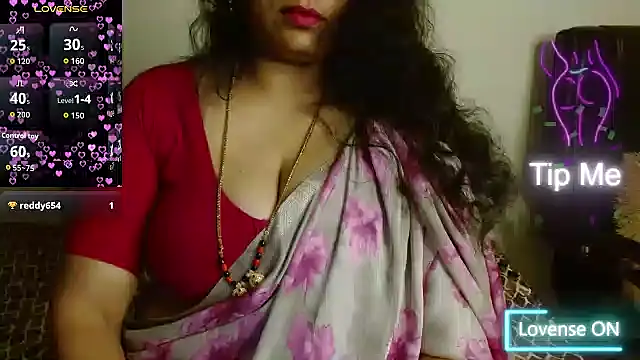 Snapshot of telugu_pillapreethi chatting on August 9, 5:01 am telugu pillapreethi online show from August 9, 5:01 am