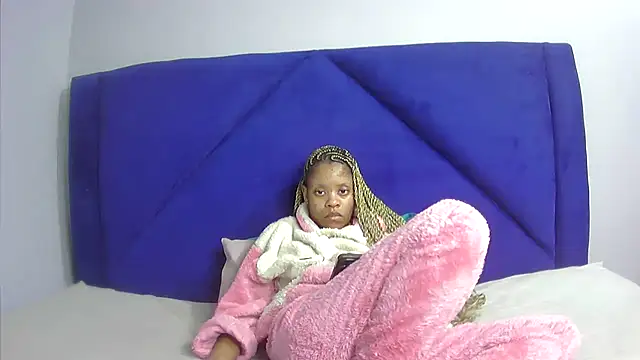 Snapshot of TheSexyBibi chatting on July 15, 6:24 pm TheSexyBibi online show from July 15, 6:24 pm