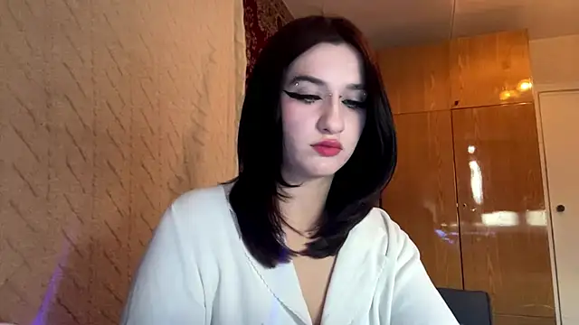 MarindaLueth online show from April 28, 3:06 pm