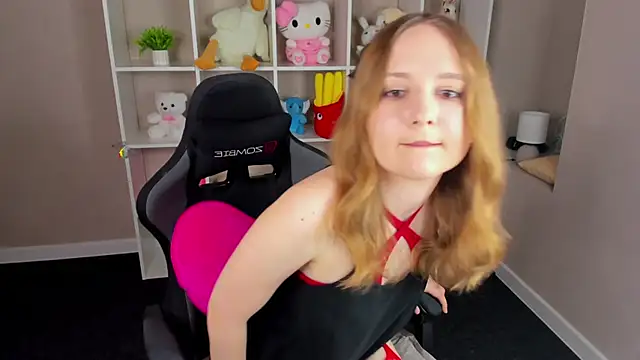 Emmaa Kimm online show from May 15, 11:23 pm