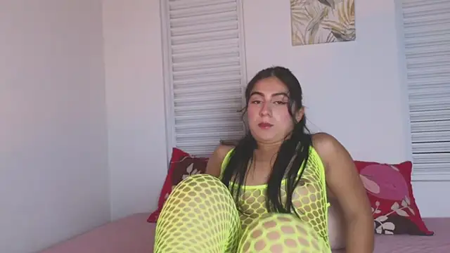 Snapshot of VictoriaaLopez chatting on May 15, 3:57 am VictoriaaLopez online show from May 15, 3:57 am