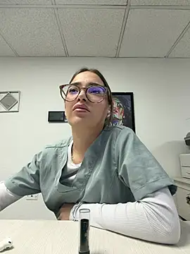 Snapshot of Sweet_Milaa1 chatting on July 8, 8:46 pm Sweet Milaa1 online show from July 8, 8:46 pm