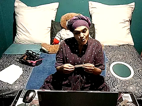Snapshot of Indian_blaze006 chatting on June 29, 4:29 pm Indian blaze006 online show from June 29, 4:29 pm