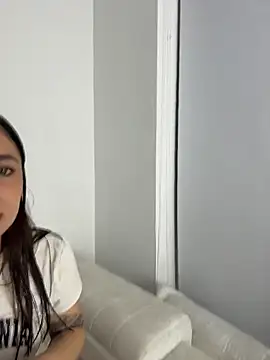 Snapshot of EmilyCxx chatting on June 12, 3:49 am EmilyCxx online show from June 12, 3:49 am