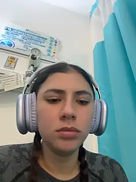 EmilyCxx online show from July 11, 1:14 pm