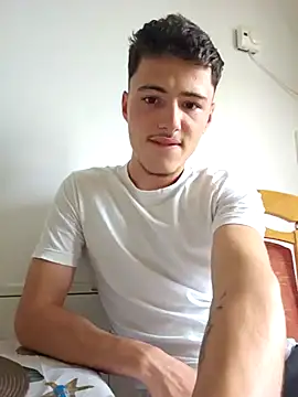 denysio89 online show from July 27, 12:34 pm