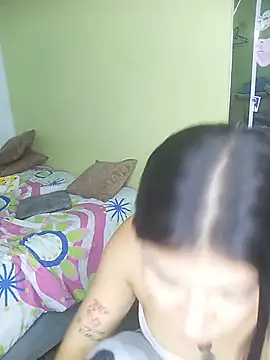 PequenaNena online show from June 18, 2:34 am
