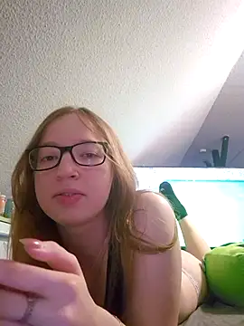 Freaky-Doll online show from May 31, 7:26 pm