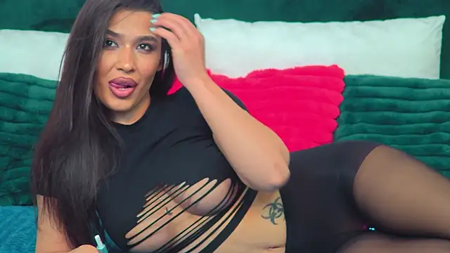 MyaMuuse online show from June 3, 8:03 pm