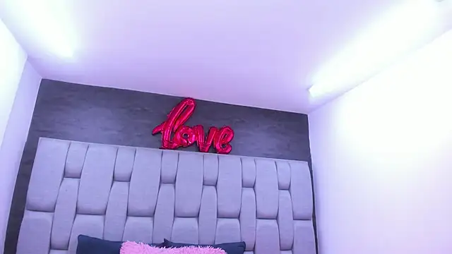 Amber-Hornny- online show from May 5, 12:57 pm