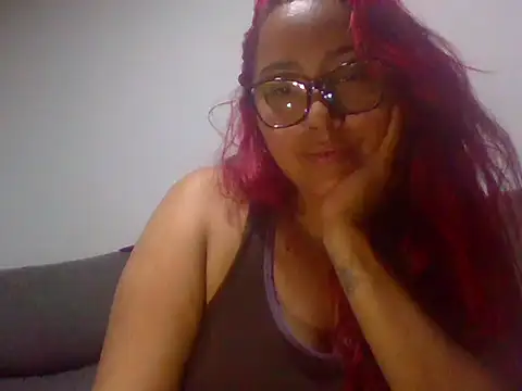 Tiffany6575 online show from May 2, 4:17 am