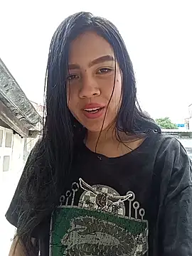 Snapshot of madiison_hot chatting on May 23, 2:32 pm madiison hot online show from May 23, 2:32 pm