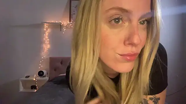 sweetemma x online show from July 25, 3:15 am