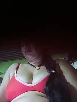 Snapshot of Haliya8 chatting on May 23, 7:18 pm Haliya8 online show from May 23, 7:18 pm
