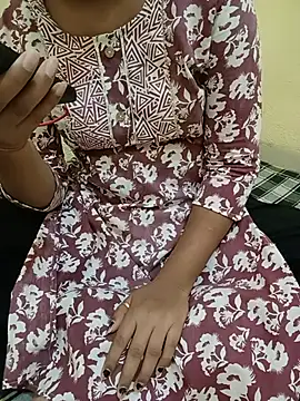 Seema yadav01 online show from June 29, 5:03 am