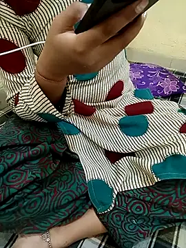 Seema yadav01 online show from July 13, 5:10 am