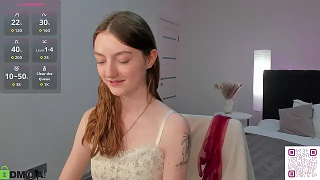 Snapshot of Valenora1 chatting on May 19, 11:16 am Valenora1 online show from May 19, 11:16 am