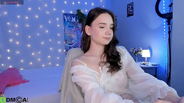 Elvienne online show from June 12, 3:49 am