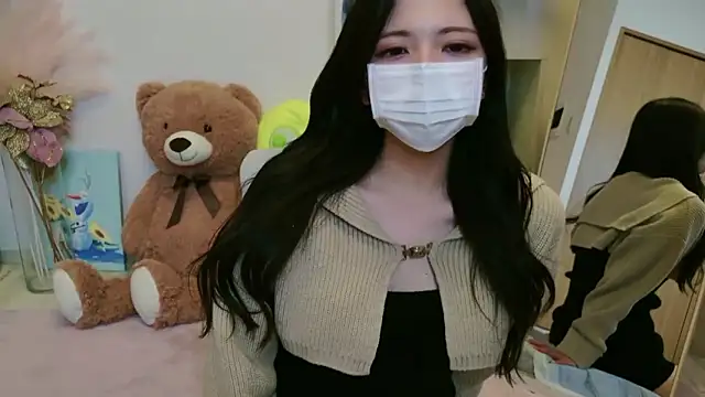Snapshot of -Luna_JP- chatting on May 9, 10:20 am -Luna JP- online show from May 9, 10:20 am