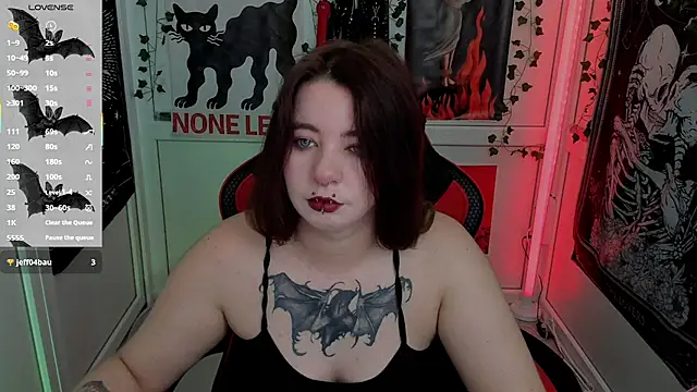 Snapshot of PurpleRune chatting on July 12, 11:56 am PurpleRune online show from July 12, 11:56 am
