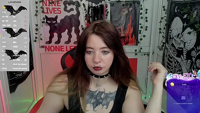Snapshot of PurpleRune chatting on July 27, 12:56 pm PurpleRune online show from July 27, 12:56 pm