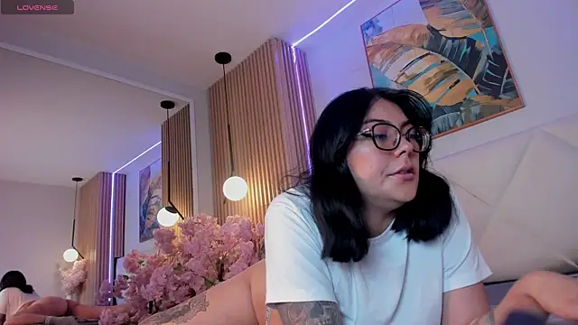 Paulina bennet online show from July 1, 12:40 pm
