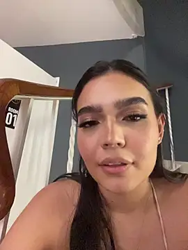 Snapshot of miadecker chatting on July 26, 12:01 pm miadecker online show from July 26, 12:01 pm