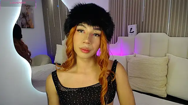Khloe Dangel online show from May 15, 4:52 am
