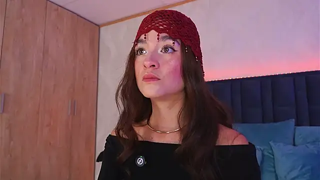 Snapshot of LucyFlame chatting on August 5, 4:37 am LucyFlame online show from August 5, 4:37 am