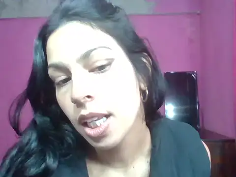 pamelaamorette online show from June 8, 8:20 pm
