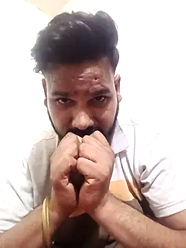 Snapshot of Shiva7478 chatting on May 14, 10:38 pm Shiva7478 online show from May 14, 10:38 pm