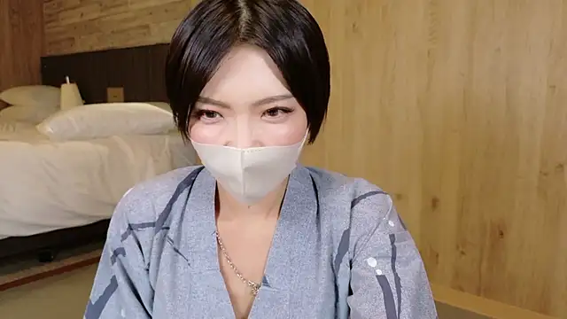 Naomi 00122 online show from July 16, 11:05 am