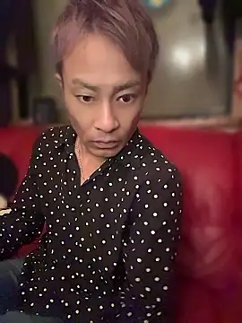 takashi1113 online show from May 8, 3:01 am