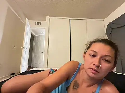 Baybeecakes online show from June 21, 4:15 am