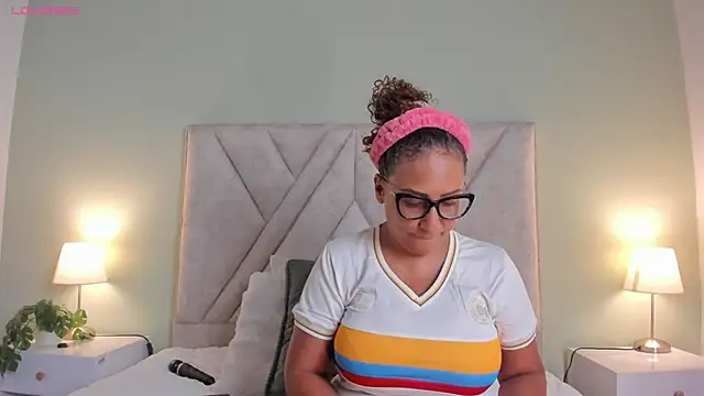 Eva-Millss online show from May 31, 12:34 pm