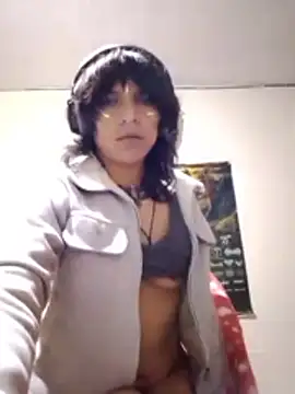 Liil bunny online show from May 13, 4:21 am