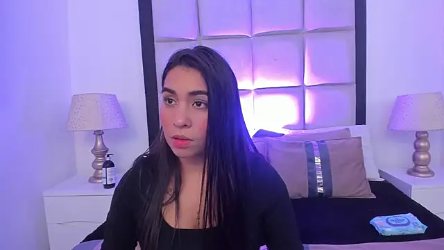 Snapshot of SussyFoxxx chatting on June 8, 7:03 pm SussyFoxxx online show from June 8, 7:03 pm
