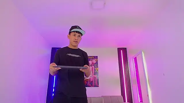 LegacyOFHorus online show from June 20, 12:19 pm