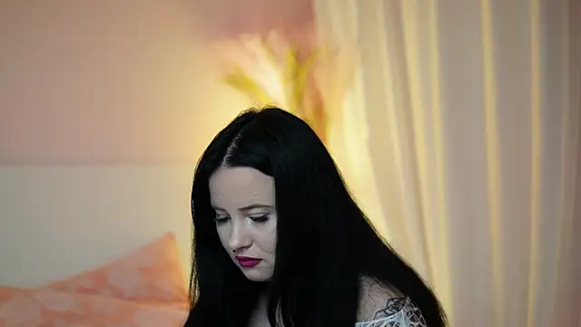 AdelineMoon online show from June 14, 8:33 pm