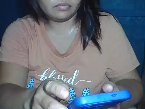 MommyKaye30 online show from July 12, 6:32 pm