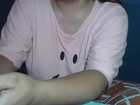 MommyKaye30 online show from July 18, 8:12 pm