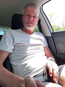 Snapshot of Thor-82 chatting on May 27, 12:13 pm Thor-82 online show from May 27, 12:13 pm
