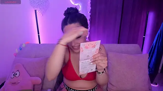 Snapshot of liz_martins1 chatting on June 24, 1:59 am liz martins1 online show from June 24, 1:59 am